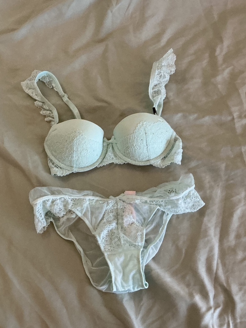 Victoria’s Secret Dream Angels Balconet Bra Set